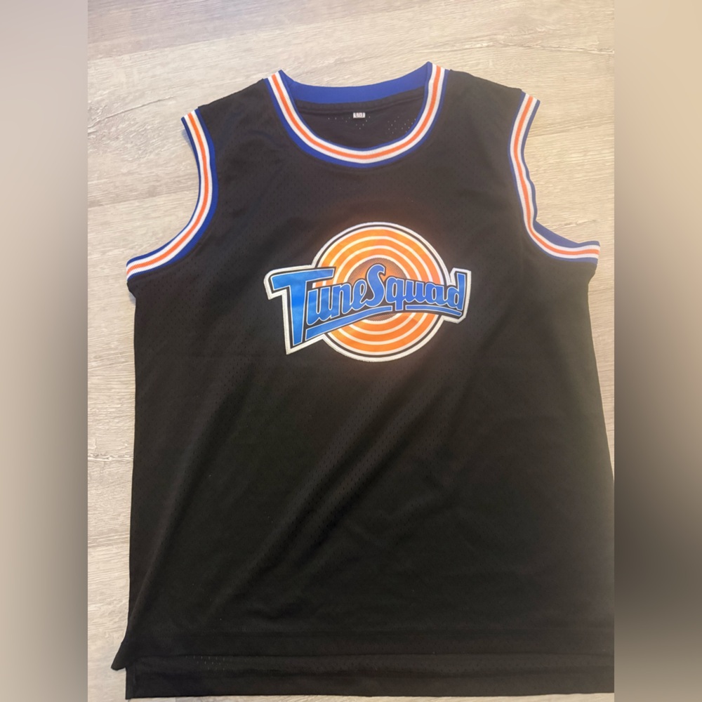 Space Jam Jersey “Bugs” Like New